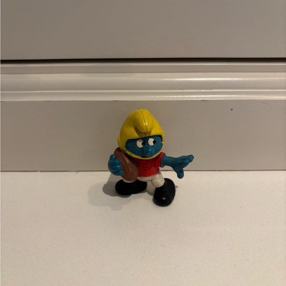 Smurf Football Player